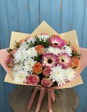 Букет цветов из:  Розы, Герберы и Хризантемы в Кингисеппе