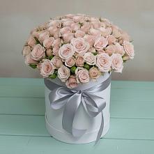 Цветочная композиция из Розы в шляпной коробке в Кингисеппе