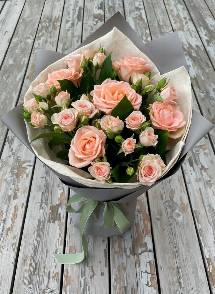 Букет цветов из: Розы в Кингисеппе