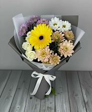 Букет цветов из:  Розы, Герберы и Хризантемы #REPLACE_PRED# Кингисеппе
