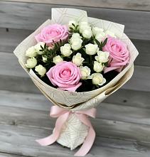 Букет цветов из:  Розы в Кингисеппе