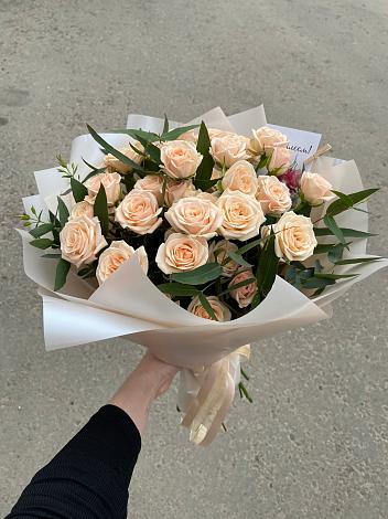 Букет Кремовые розы Латте в Кингисеппе