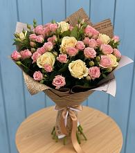 Букет цветов из:  Розы в Кингисеппе