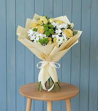 Букет цветов из:  Хризантемы и Розы в Кингисеппе