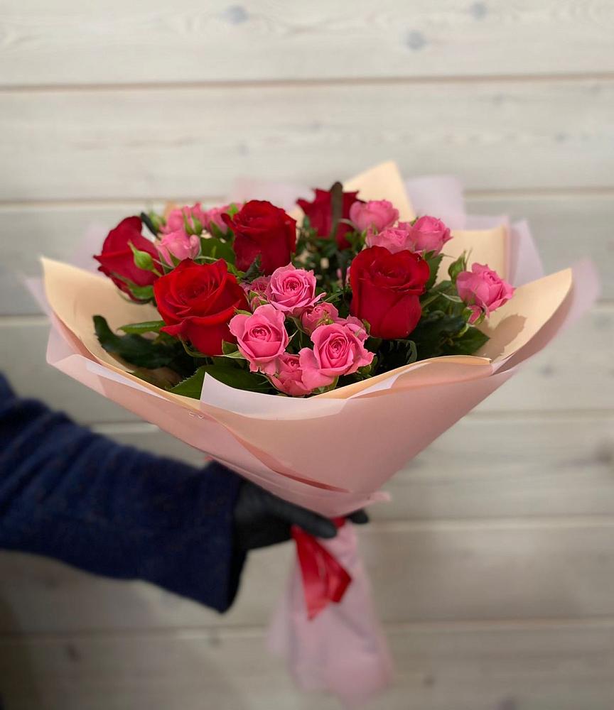 Букет цветов из: Розы в Кингисеппе