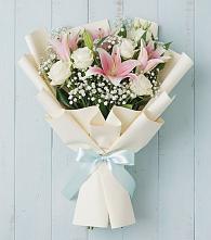 Букет цветов из:  Лилии в Кингисеппе