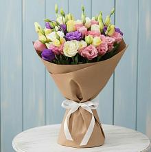 Букет цветов из:  Лизиантусы в Кингисеппе