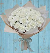 Букет цветов из:  Гвоздики #REPLACE_PRED# Кингисеппе