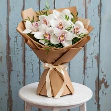 Букет цветов из:  Орхидеи и Розы в Кингисеппе